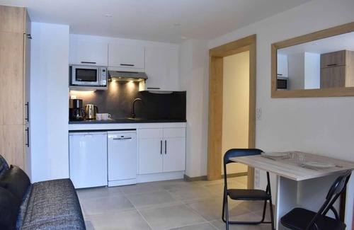 Meribel Apartment | 20m from ski slopes, 4th floor, balcony, ski locker, 19m², Méribel