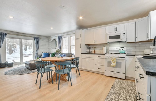 Petoskey House | 22 Mi to Boyne Mountain: Home w/Fire Pit!