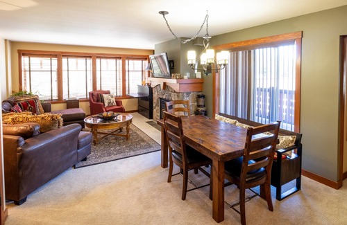 Salt Lake Mountain Resorts Condo | 2215 - Two Bedroom Standard Eagle Springs East by RedAwning