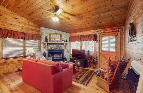 Ellijay House | 229 Briar Creek Dr