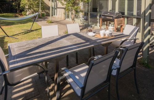 Point Lonsdale House | 24 Victor St - Old Point Lonsdale