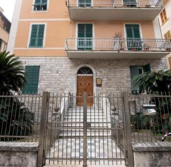 Chiavari House | 241 - Camera Nord Est - Affittacamere Sara Home Chiavari, 200Metri dal Mare