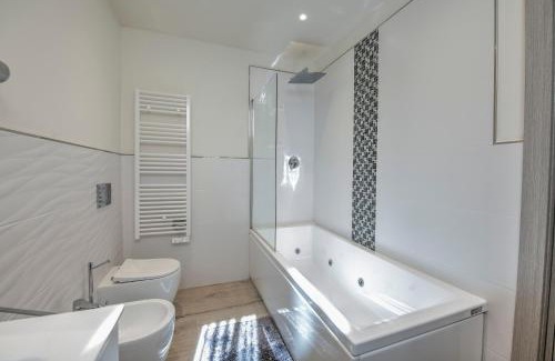 Chiavari House | 241 - Camera Nord Est - Affittacamere Sara Home Chiavari, 200Metri dal Mare