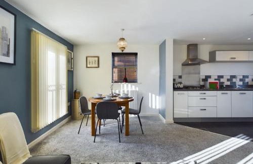 Stafford Apartment | 247 Serviced Accommodation in Stafford- 3BR Townhouse