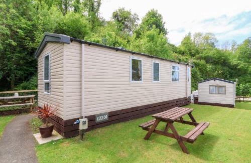 Combe Martin House | 25 Manleigh Park