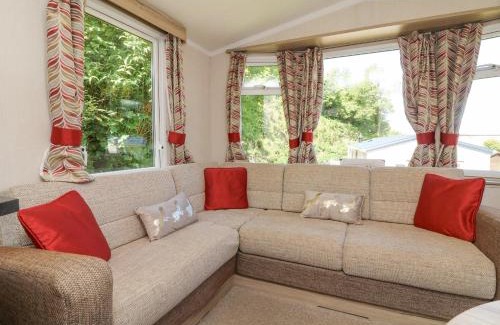 Combe Martin House | 25 Manleigh Park