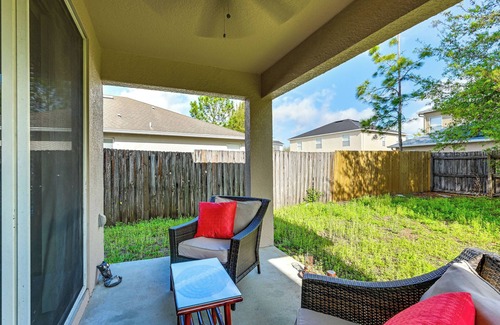 Land O' Lakes House | 25 Mi to Tampa: Family Home w/Large Yard!