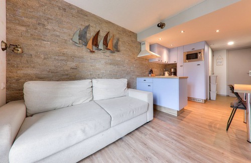 Arzon Apartment | 250 m from the port - Pool - 2 adults and 3 children