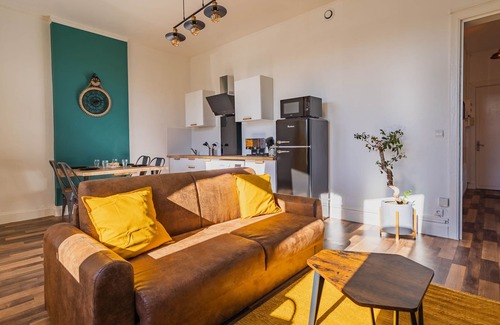Tourcoing Apartment | 250m from train station, 20 minutes from Lille