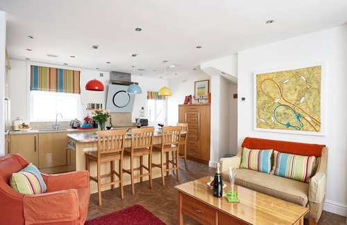 Aldeburgh Cottage | 252 Aldeburgh Townhouse, Aldeburgh High St - Only a stones throw from the beach - Aldeburgh Coastal