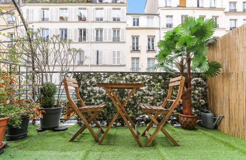 Quartier de la Porte-Saint-Denis Apartment | 253 Suite Martinez - Superb apartment in Paris