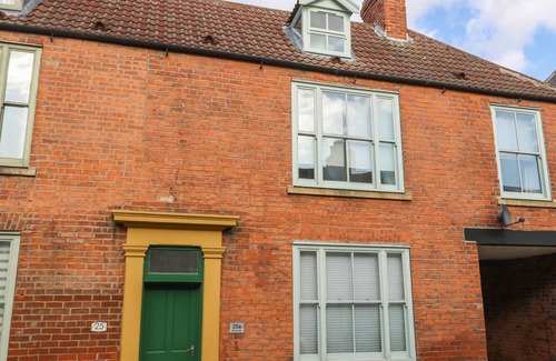 Beverley Cottage | 25A BECKSIDE, pet friendly, character holiday cottage in Beverley