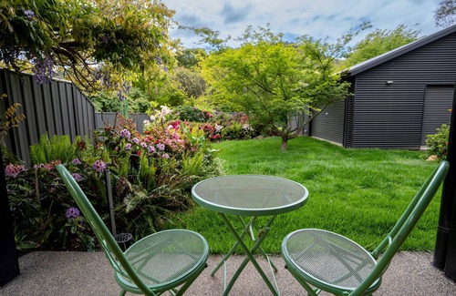 Bright Apartment | 27 On Mountbatten, Bright