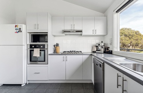 Rye House | 270 Degrees - Amazing views, open fire. Family and dog friendly.
