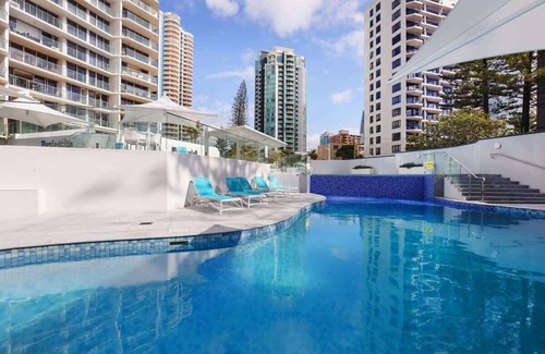 Surfers Paradise Apartment | 29D Peninsula Summary
