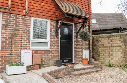 Langstone House | 2A The Mews
