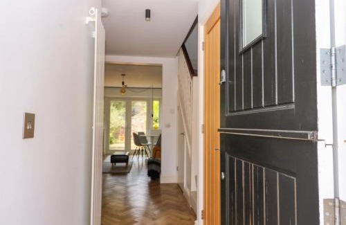 Langstone House | 2A The Mews