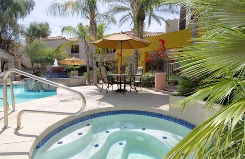 Central Scottsdale Condo | 2B/2B Newly Remodeled Condo