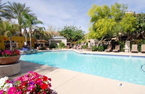 Central Scottsdale Condo | 2B/2B Newly Remodeled Condo