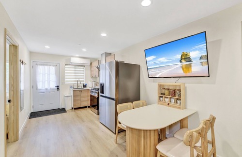 Rosemead House | 2B2B/Free Tesla Charging/Free Parking/Quiet