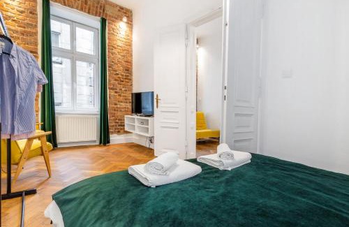 Bielsko-Biala Apartment | 2BCOMFY - Nad Niprem