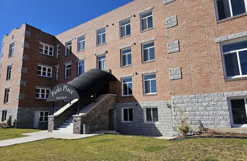 Anaconda Condo | 2BD/2BA Parks Place Condo