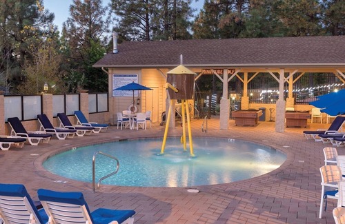 Flagstaff Condo | 2BD/Flagstaff - Full Kitchen, Living Room, W/D and Balcony!