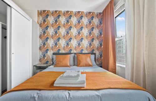 Lower East Side Apartment | 2BD Urban Ease in Lower East Side