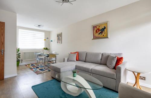 St. Mary's Park Apartment | 2Bdr Apt Steps to Battersea Park
