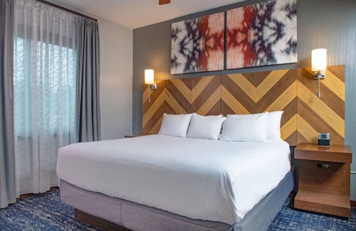 Lake Delton Resort | 2Bed/2Bath Deluxe Suite in our Dells Resort w/Access to Wilderness Territory!