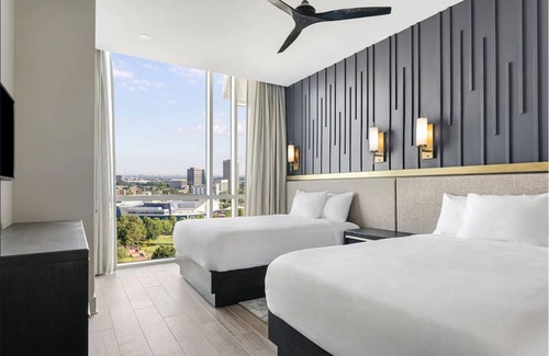 Downtown Atlanta Resort | 2Bed/2Bath Gorgeous New Resort in Downtown Atlanta!