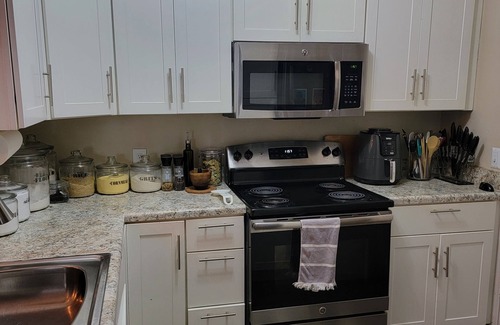 Mableton Apartment | *2bed/2bath perfect for service workers & flight attendants*