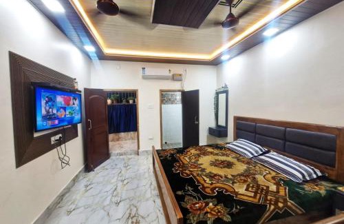 Bhubaneshwar Apartment | 2BHK Home fully furnished at Sahid Nagar near INOX