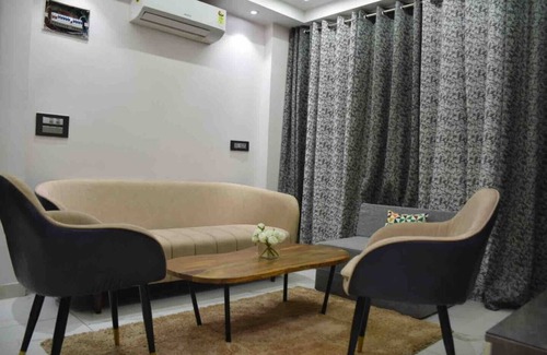 Tapovan Apartment | 2BHK Luxury Escape in Rishikeshnn