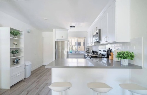 Central Berkeley Apartment | 2BR/2BA Apt Nr UC Berkeley | 4 Beds & Free Parking