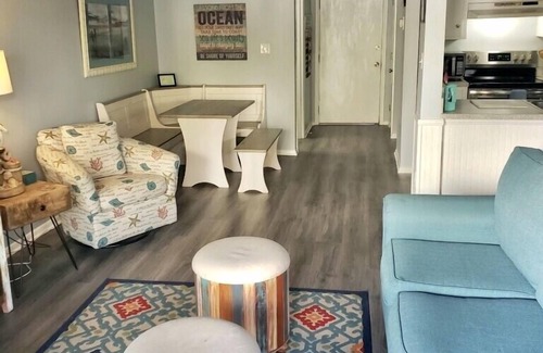 Fernandina Beach Condo | 2Br/2Ba Beachfront Condo Sleeps 6. Great Balcony Views! New Flooring!