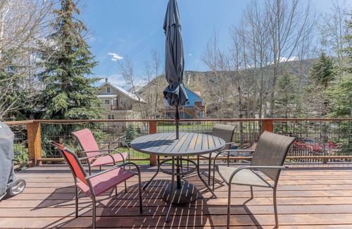 Crested Butte House | 2BR 2BA In Town, Pet Friendly, Fenced Yard, Walkable, Large Deck