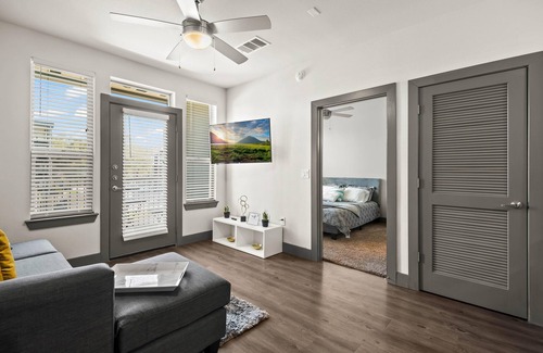 Aldine Apartment | 2br 2ba located mins away fro IAH Airport