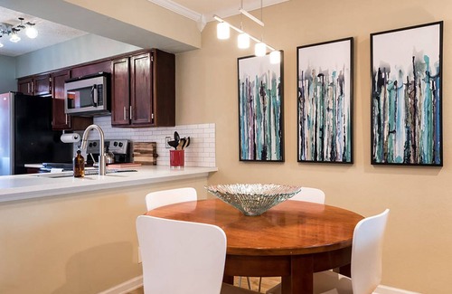 South Congress Condo | 2BR/2BA w/pool close to downtown, walk to everything on South Congress