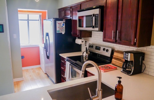 South Congress Condo | 2BR/2BA w/pool close to downtown, walk to everything on South Congress