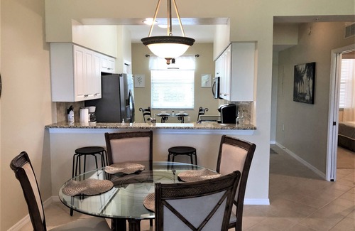 Naples Condo | 2br/2bth - 1250ft - North Naples- 2 bd/2bath Cypress Woods North(Naples, Fl)