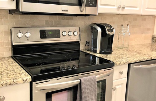 Naples Condo | 2br/2bth - 1250ft - North Naples- 2 bd/2bath Cypress Woods North(Naples, Fl)