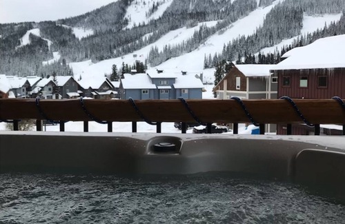 Okanagan-Similkameen Condo | 2br - Apex Condo - Outlaws Inn (5 minute walk to chairlifts at Apex ski)