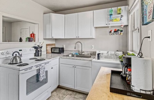 Spokane Valley Apartment | 2BR Apt / Near I-90 / No Pets