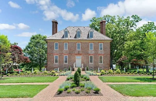 Berkeley Apartment | 2BR at Historic Williamsburg Resort + Amenities!