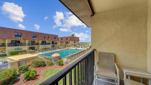 Avon By The Sea House | 2BR Beachfront Condo with Pool BBQ & Steps To Pier