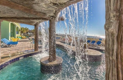 Ash Condo | 2br Boulevard Condo Ocean & Waterpark Fun!