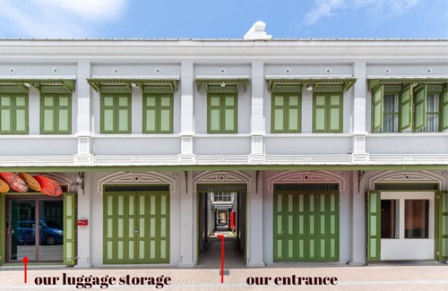 Chakkrawat House | 2BR Budget Home Yaowarat 5min MRT Nivas Wanit ECO
