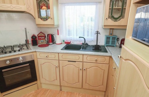Carnbrea Cabin | 2br-garden-freeparking-charitydonation