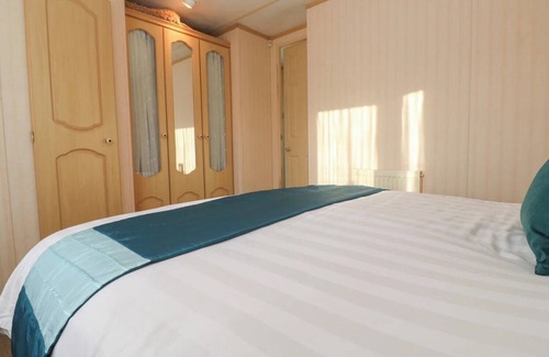 Carnbrea Cabin | 2br-garden-freeparking-charitydonation